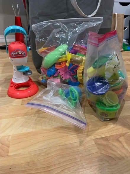 Photo of free Playdoh toys and playdoh (Cambrian) #1