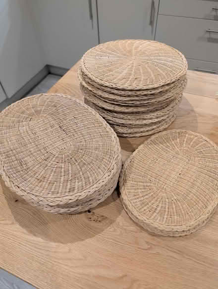 Photo of free Woven straw placemats (Medbourne MK5) #1