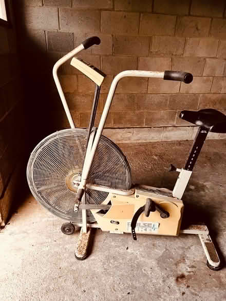 Photo of free Pulse Air Bike (Weston Underwood DE6) #2
