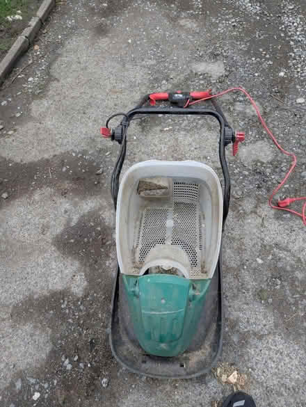 Photo of free Hover Lawnmower (AL1) #1