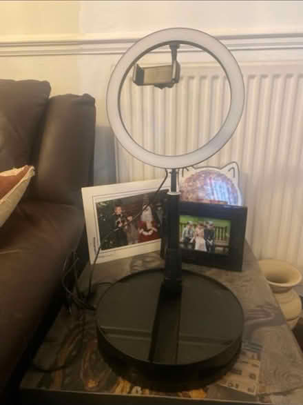 Photo of free Selfie Ring Light /Phone Holder (Cheshunt En8) #2