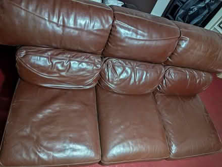 Photo of free Brown Leather Sofa (Croydon CR0) #1