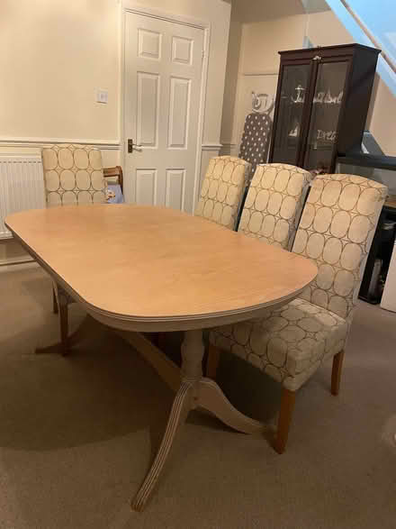 Photo of free Dining table (Frimley Ward GU16) #1