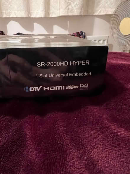 Photo of free Starsat 2000 Hyper satellite box (Redhill Surrey RH1) #2