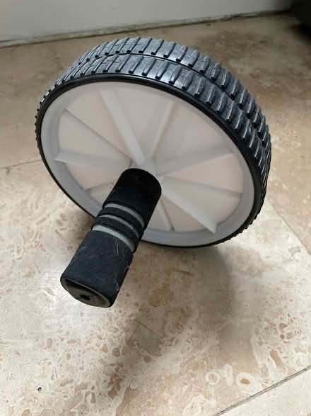 Photo of free Ab wheel (Woodford green IG8) #1