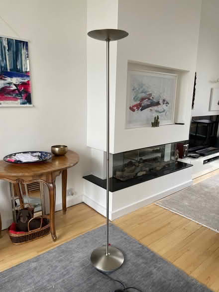 Photo of free Uplighter, 180 cm high (Richmond TW9) #2
