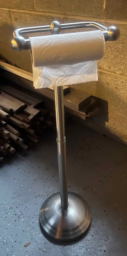 Photo of free Toilet paper stand (Gainsborough & Seven Locks) #1