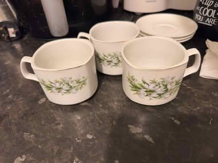 Photo of free White Floral China Cup set (Hemel Hempstead HP2) #2