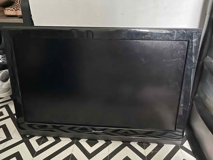 Photo of free Tv (TN23) #1