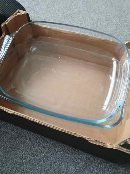 Photo of free Glass Pyrex dishes (WD25 Woodside) #1
