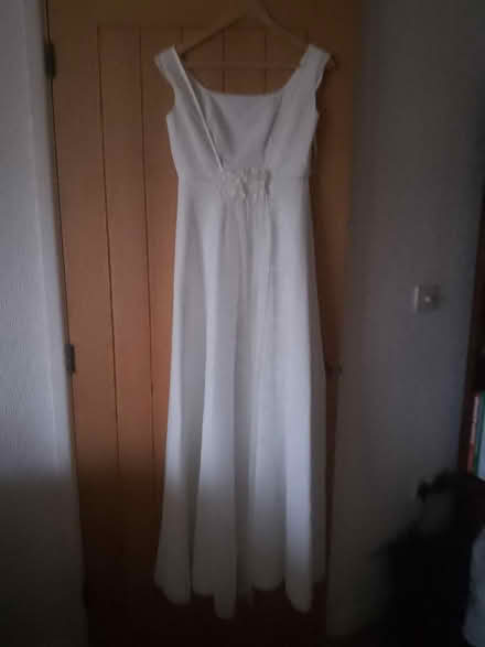 Photo of free Wedding dress size 10 and veil (Harrogate. HG1.) #3