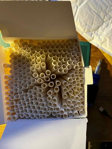 Photo of free White paper straws (Lewes) #2