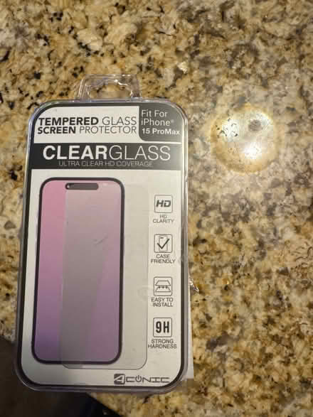 Photo of free iPhone 15 pro max screen saver (Far West side of Danbury) #1