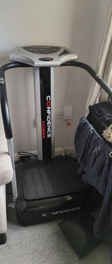 Photo of free Body vibration machine (Hastings) #2