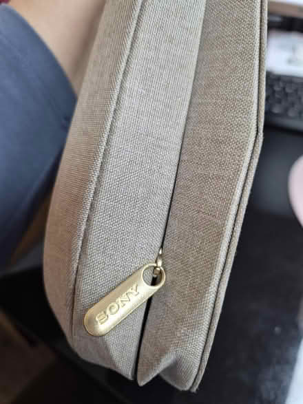 Photo of free Sony headphones box (W1h 1ju) #2