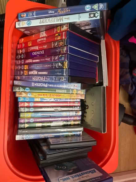 Photo of free Dvds (Merton OX25) #1