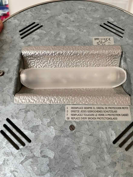 Photo of free Uplighter, 180 cm high (Richmond TW9) #3