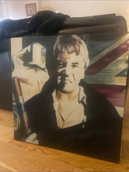 Photo of free Large Canvas Art (Cheshunt En8) #2