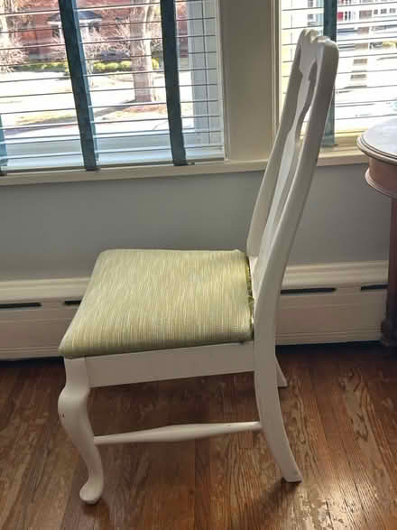 Photo of free Sturdy white desk chair (NW Evanston) #4