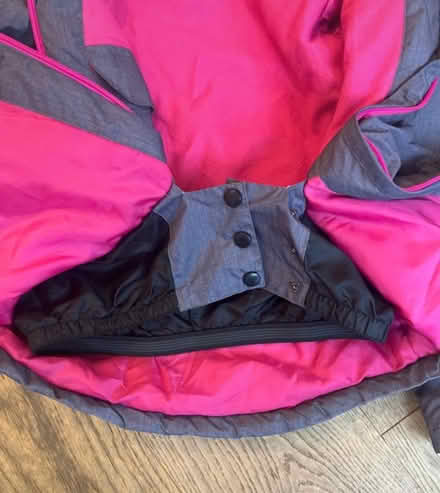 Photo of free Child’s ski jacket (Walton on the Hill KT20) #4