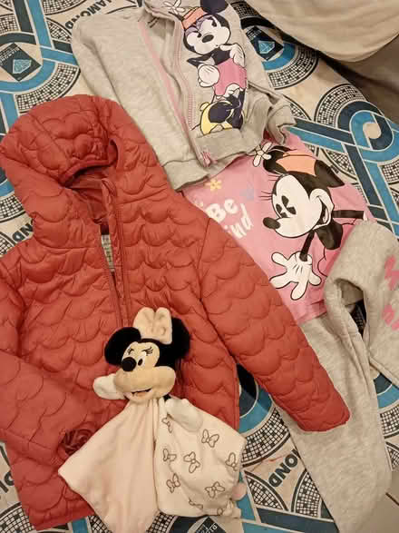 Photo of free 23/36 months full Minnie set (Richmond TW9) #1