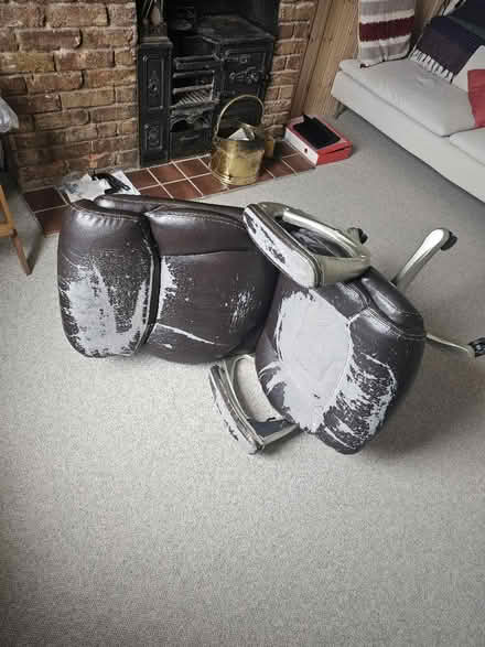 Photo of free Comfortable Office Swivel Chair (Berkhamsted HP4 2EY) #3