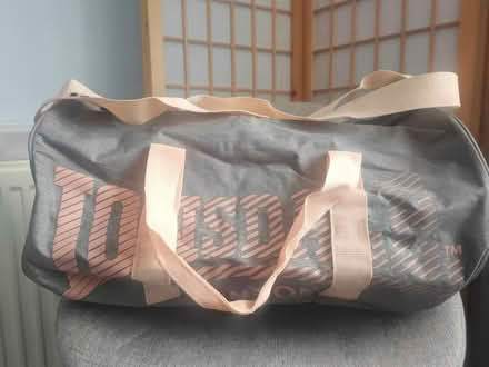 Photo of free Lonsdale womens grey and pink gym bag (South Oxhey WD19) #1
