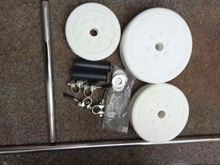 Photo of free set of weights (Cherwell Heights OX16) #1