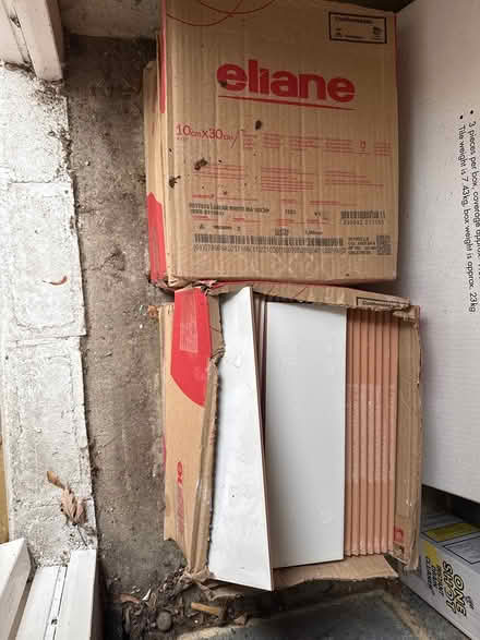 Photo of free Tiles (Wandsworth) #1