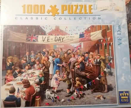 Photo of free 1000 piece jigsaw (Presteigne LD8) #1