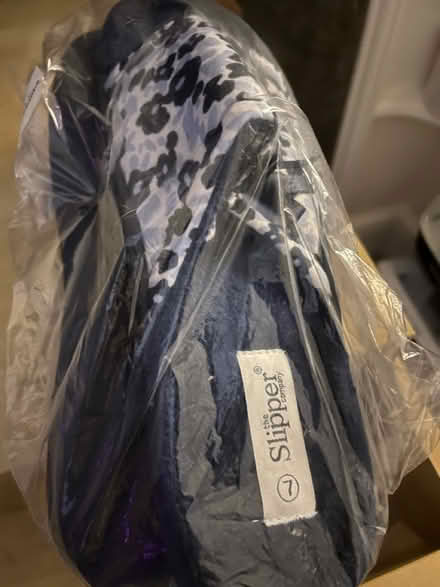 Photo of free House slippers size 6 (CR7) #1