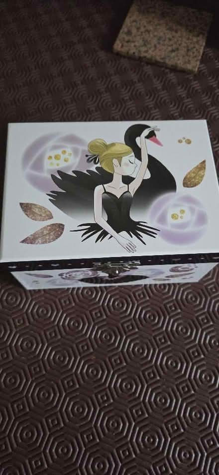 Photo of free Jewellery music box (Horndean PO8) #2
