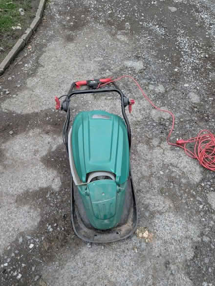 Photo of free Hover Lawnmower (AL1) #3