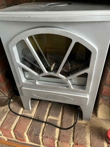 Photo of free Electric fire (DA11) #2