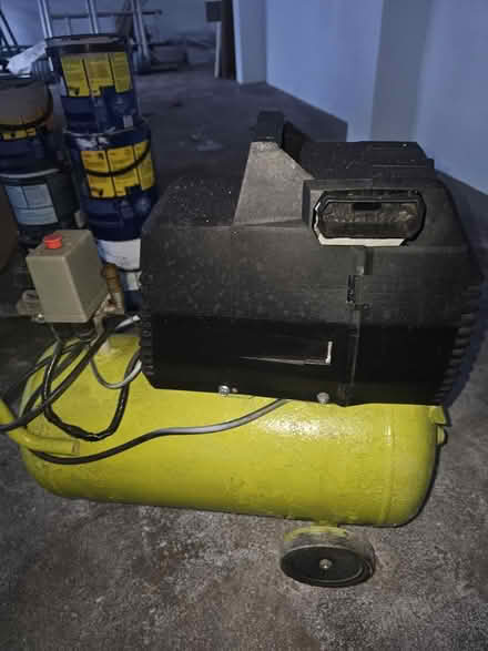 Photo of free Air compressor (PO11OAY) #4