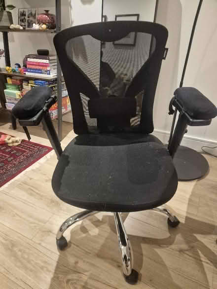 Photo of free height adjustable Office chair (Ravenscourt Park W6) #1