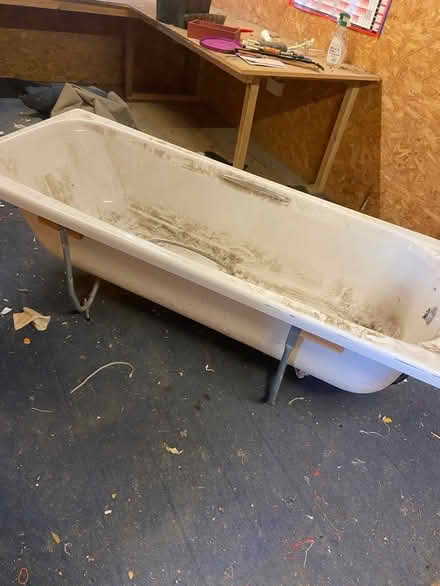 Photo of free One fibreglass bath in fair condition (Walford SY7) #2