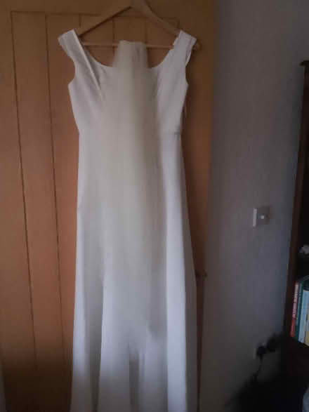 Photo of free Wedding dress size 10 and veil (Harrogate. HG1.) #2