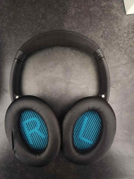 Photo of free Bose Noise Cancelling Headphones (Kentish Town NW5) #2