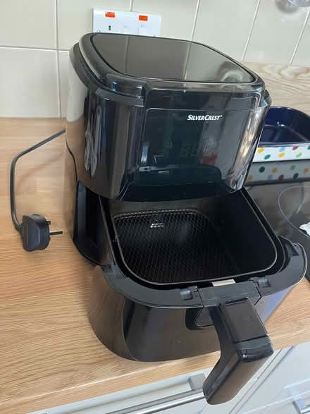 Photo of free Air-fryer (Grenoside S35) #2