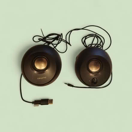 Photo of free Computer speakers Creative (Rhiwbina CF14) #1