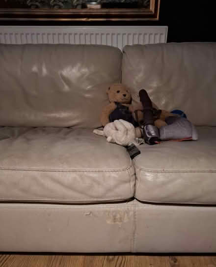 Photo of free Cream corner sofa (Jordanthorpe S8) #2