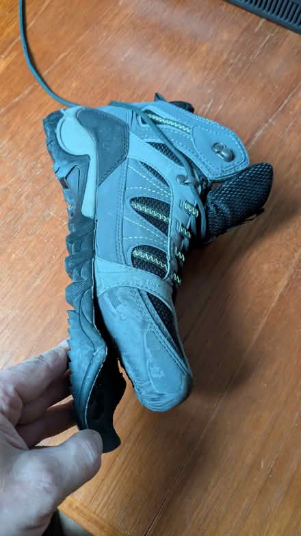 Photo of free A pair of men's size 8 Hitec boots (Kelynack TR19) #3