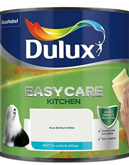 Photo of Dulux easy care pure brilliant white (Stockport SK3) #1