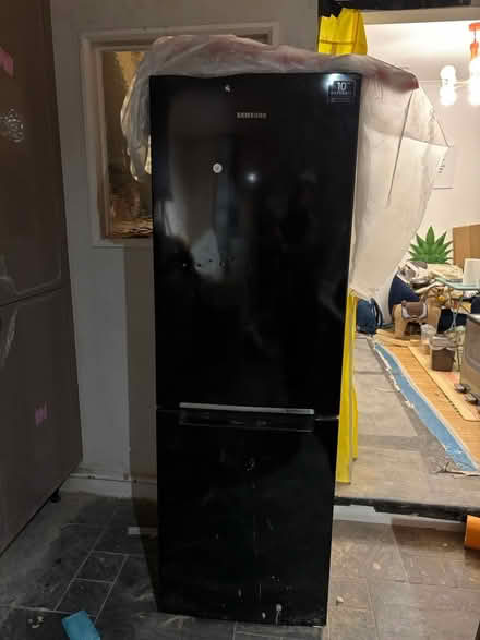 Photo of free Samsung fridge freezer (Canton CF5) #2
