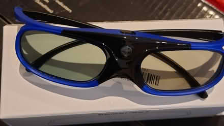 Photo of free Glasses for dlp link 3d projector (Maybury Hill GU22) #1