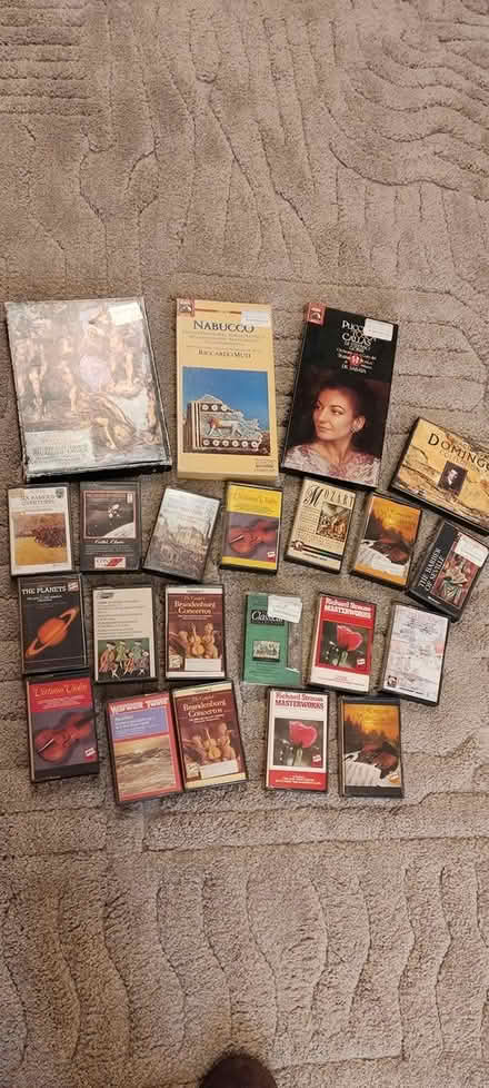 Photo of free Classical music tapes (Kendal LA9) #1