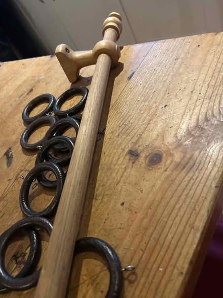 Photo of free Curtain rail and rings (Clifton-upon-Dunsmore CV23) #1