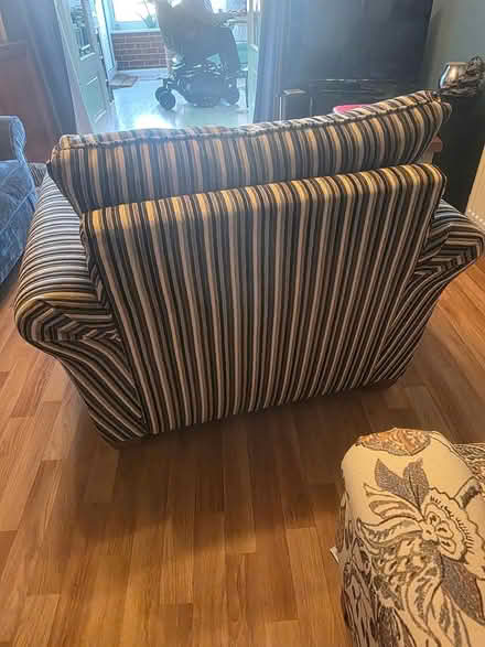 Photo of free Armchair (ME7) #3