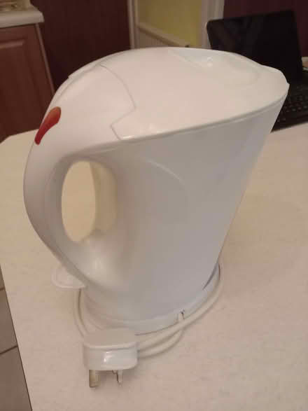 Photo of free Kettle. (Frimley Ward GU16) #1